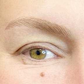 Волосковый татуаж бровей фото и примеры макияжа до и после процедуры